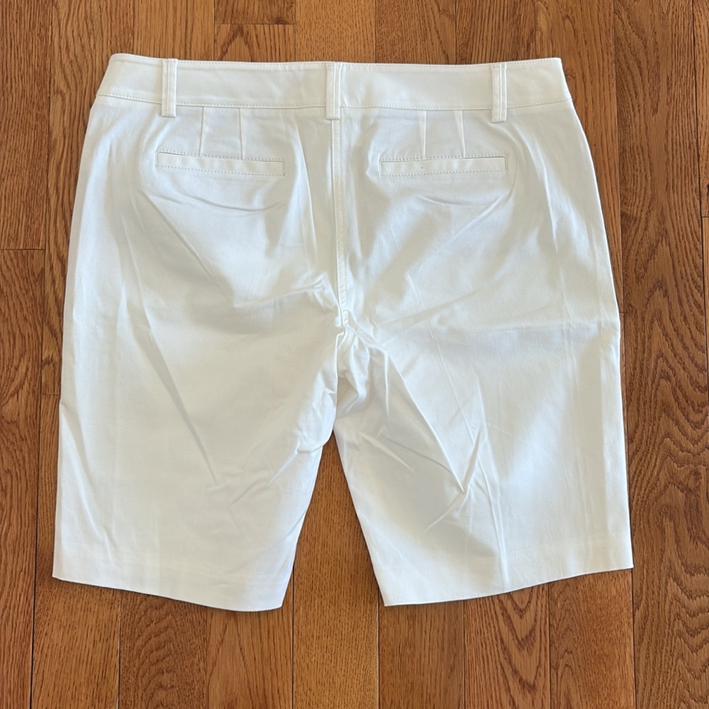 White Bermuda shorts - Picture 2 of 4